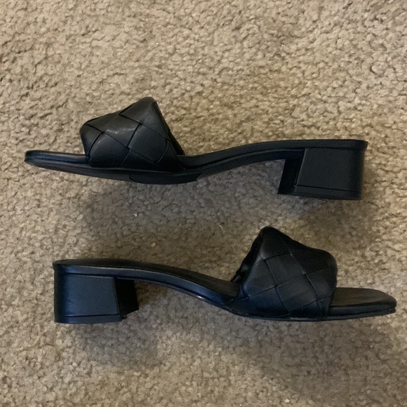 Marc Fisher Sandals - Picture 2 of 2